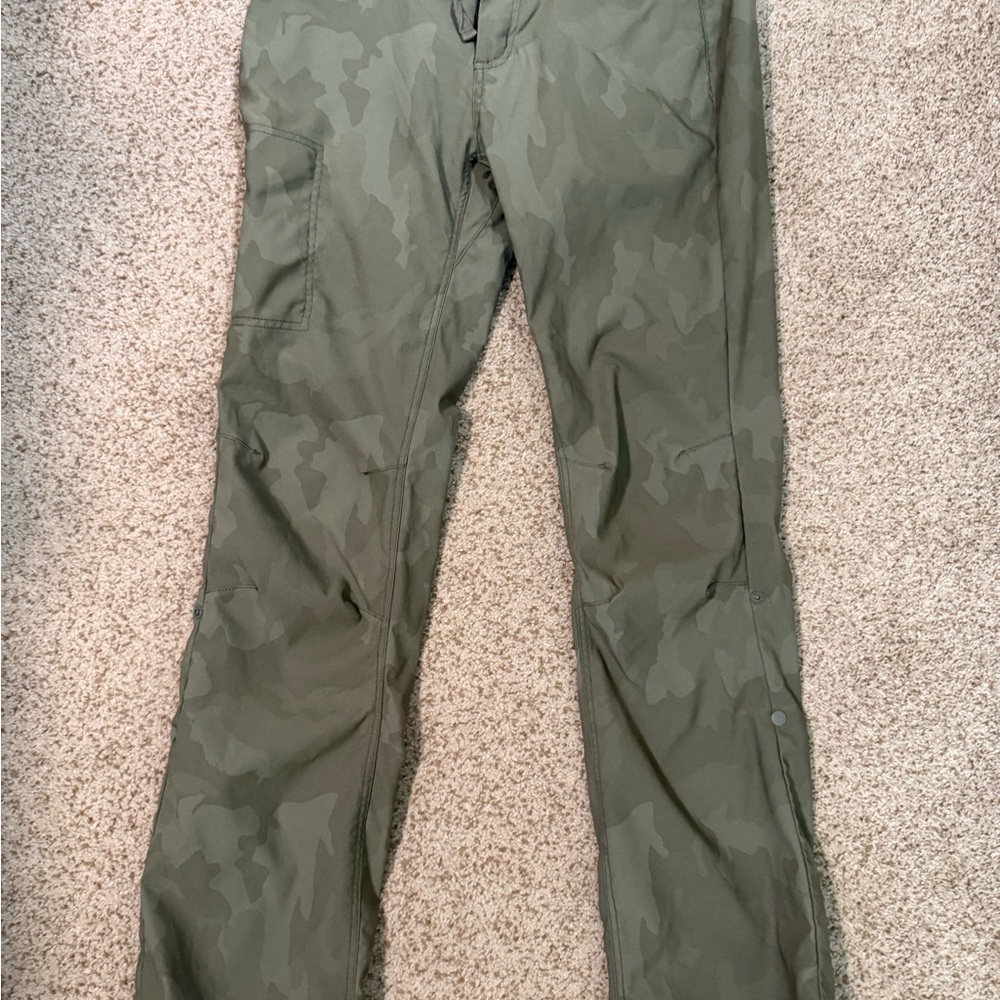 Prana Women's Halle Pant Green Camouflage